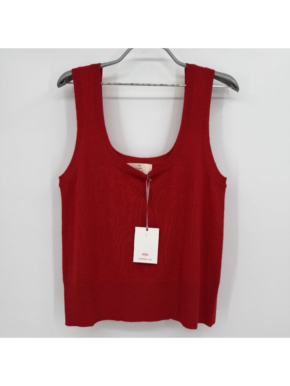 Kilte Collection 100% Washable Cashmere Bijou Tank in Cherry Red Women's 3-L